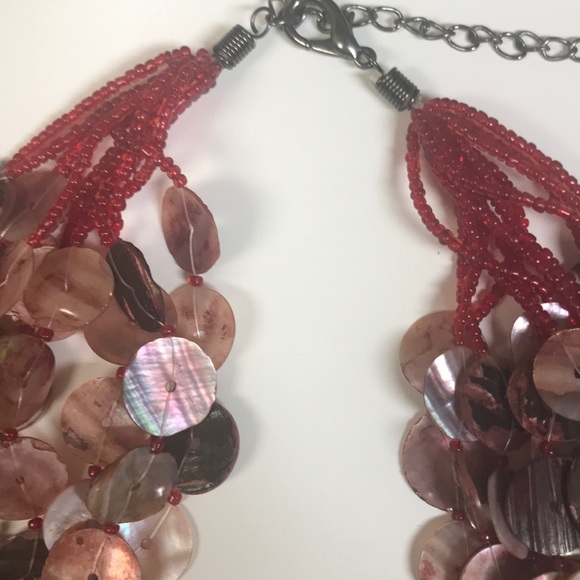 Iridescent shell necklace and earrings. - Picture 6 of 6